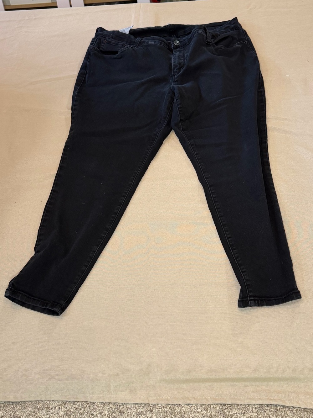 STS Blue Women’s Black Skinny Emma Mid Rise Super Soft Jeans